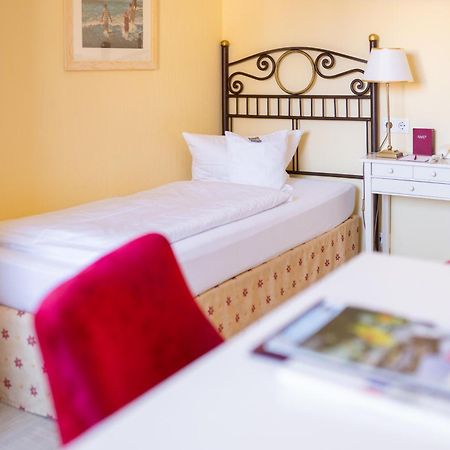 Hotel Duenenburg Westerland Extérieur photo