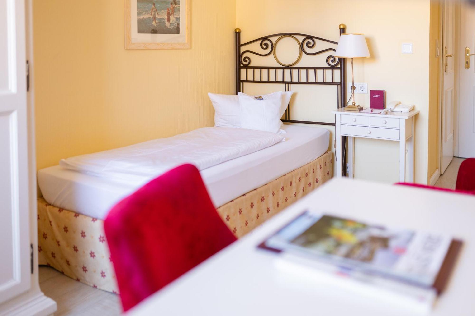 Hotel Duenenburg Westerland Extérieur photo