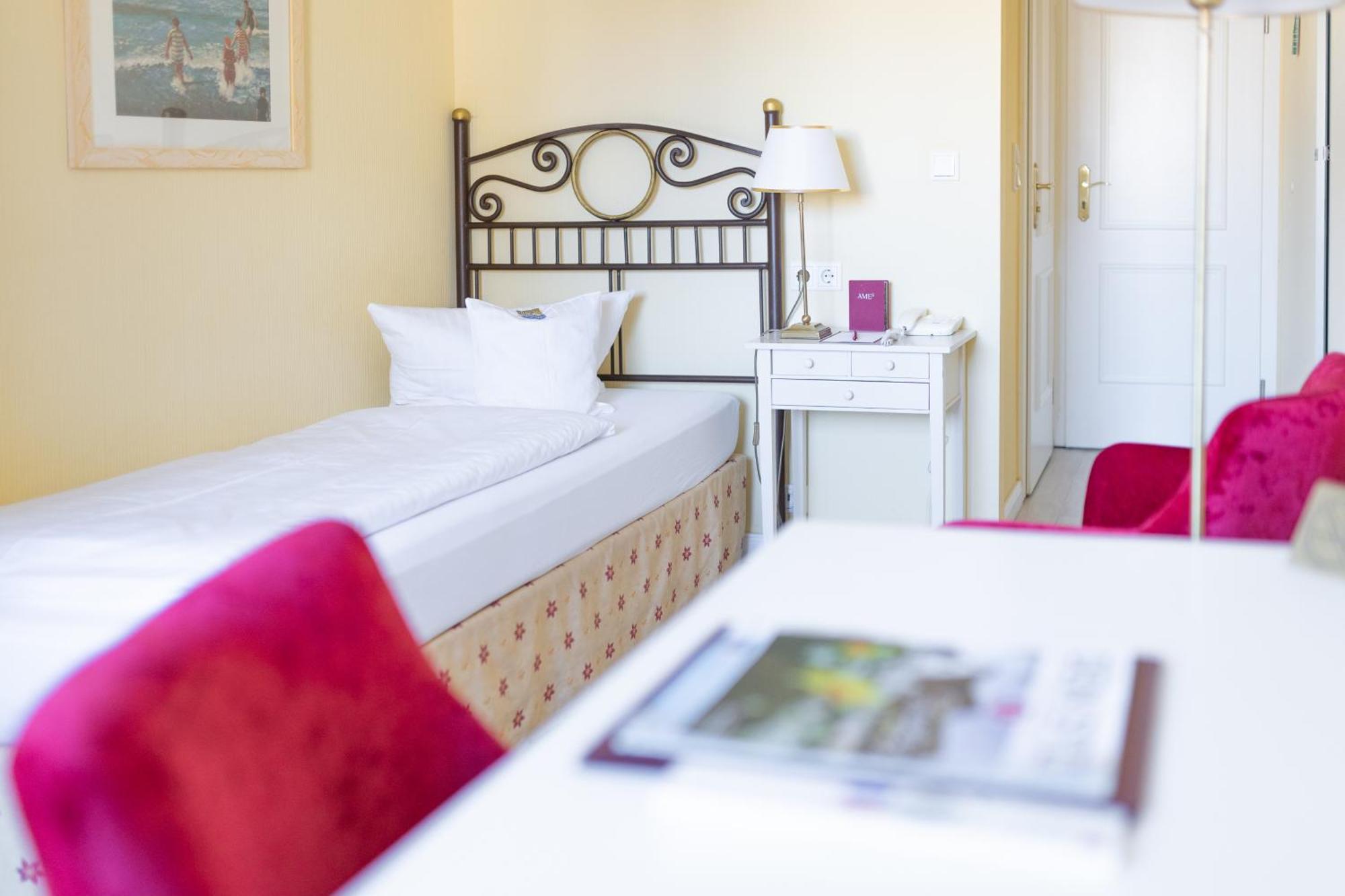 Hotel Duenenburg Westerland Extérieur photo