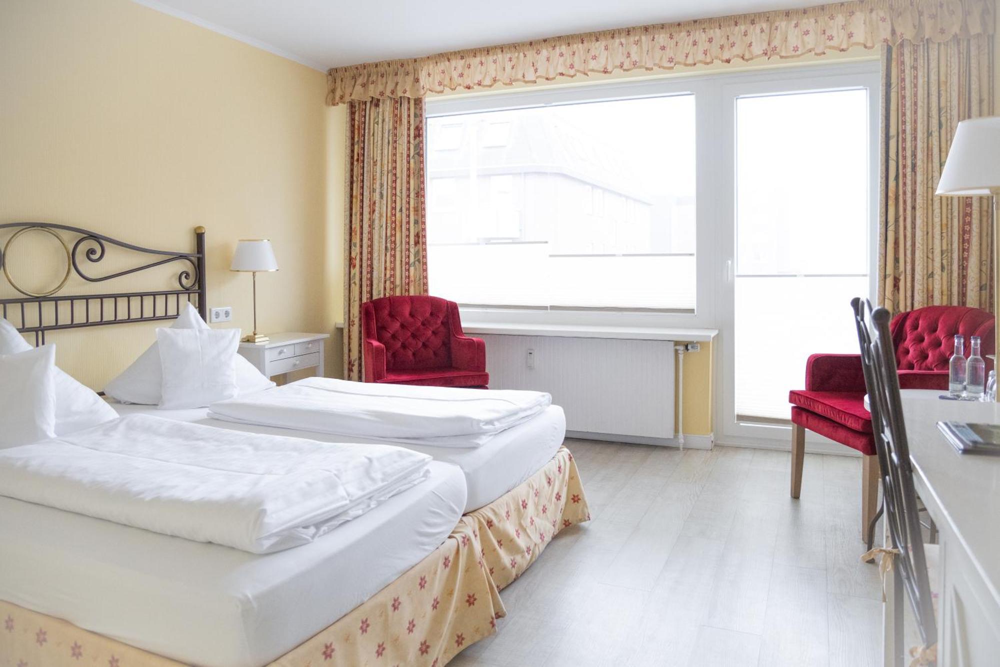 Hotel Duenenburg Westerland Extérieur photo