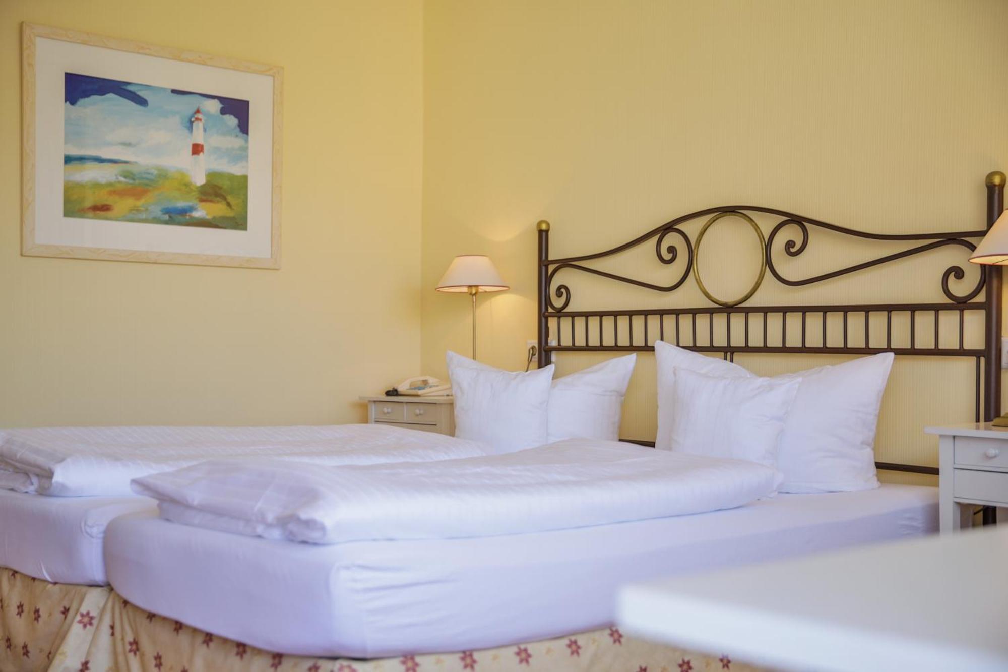 Hotel Duenenburg Westerland Extérieur photo