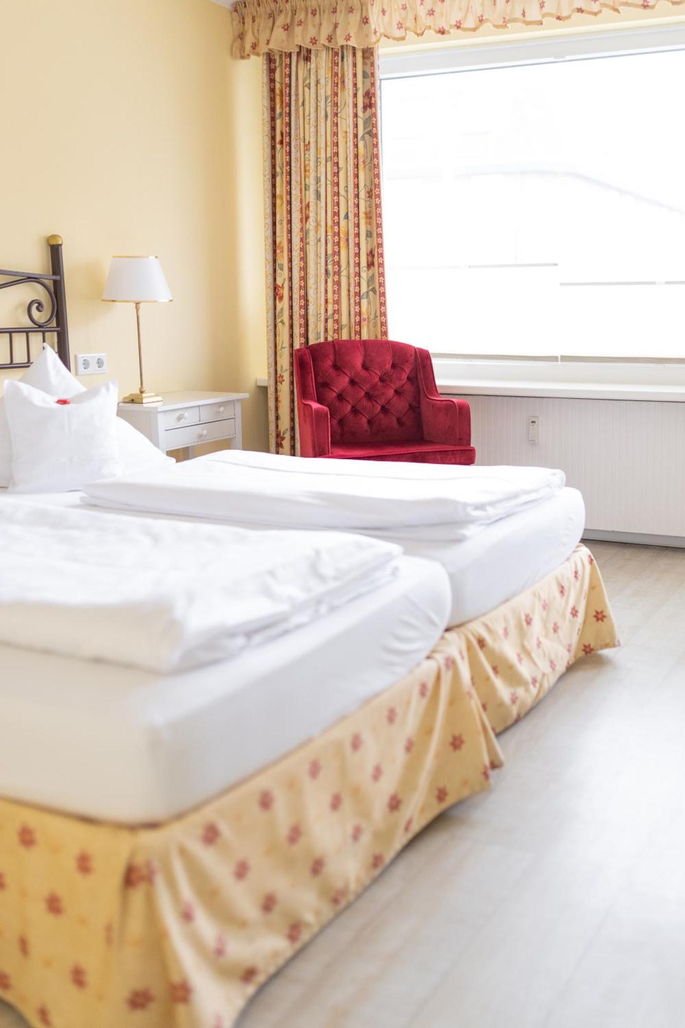 Hotel Duenenburg Westerland Extérieur photo